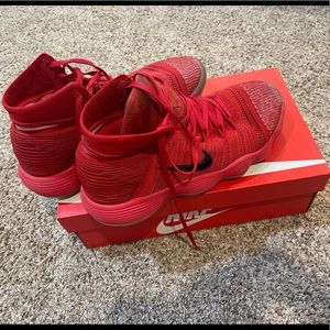Red nike basketball shoes! Size 8.5 womens and Size 7 in mens!